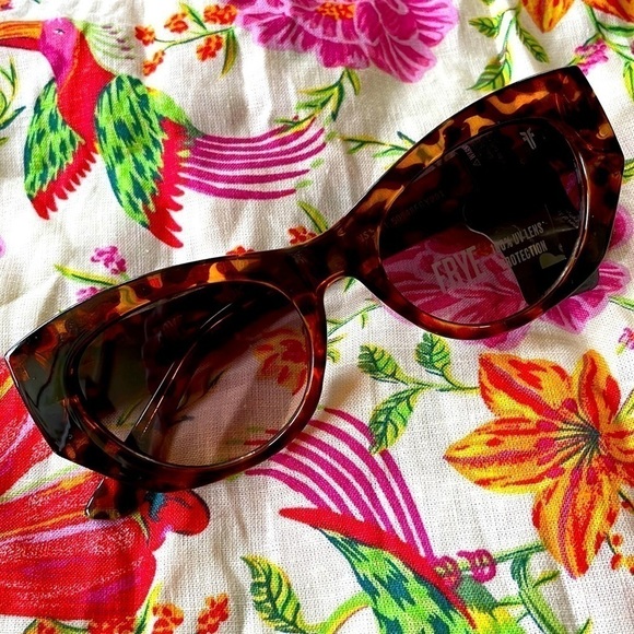 Brand New Frye Tortoise Shell Cateye Sunglasses 100% UV Lens Protection
